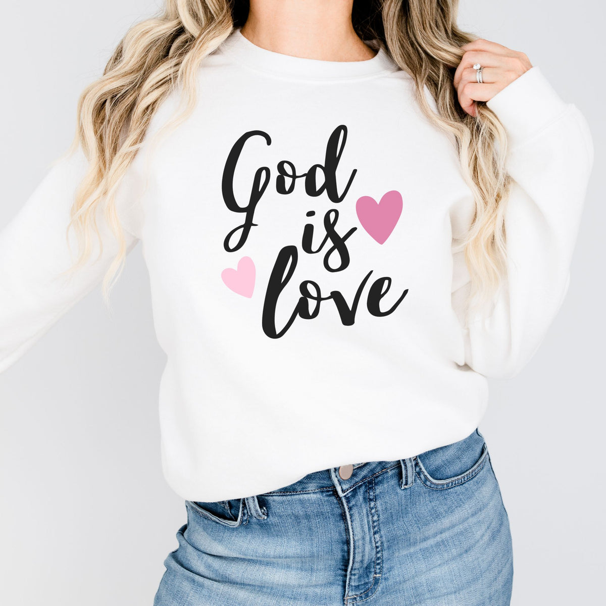 God is Love - Sweatshirt